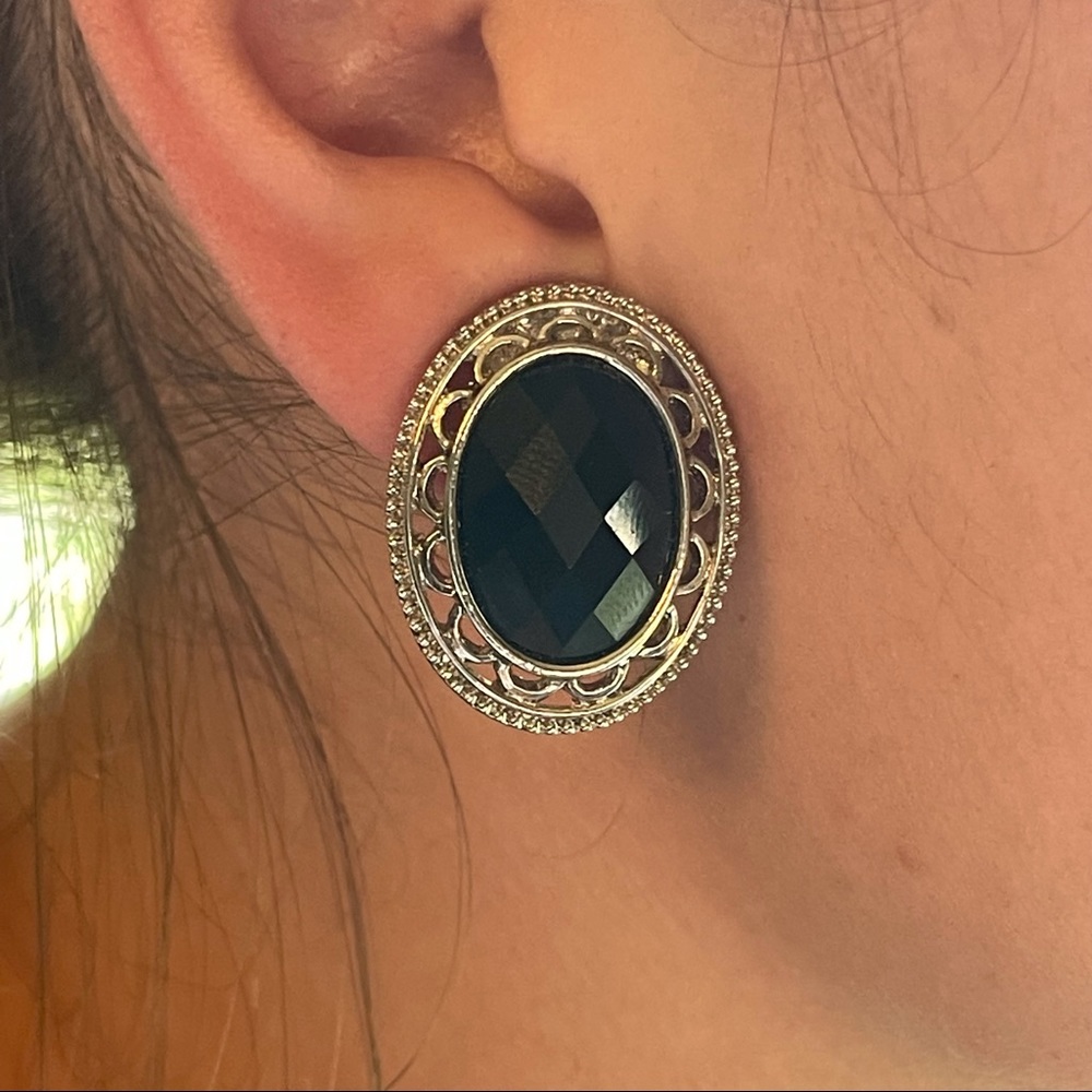 Vintage clip earrings
